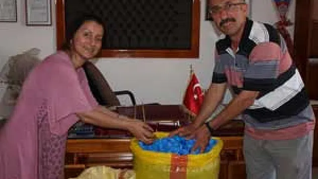 SAKATLAR DERNEĞİNE MAVİ KAPAK DESTEĞİ