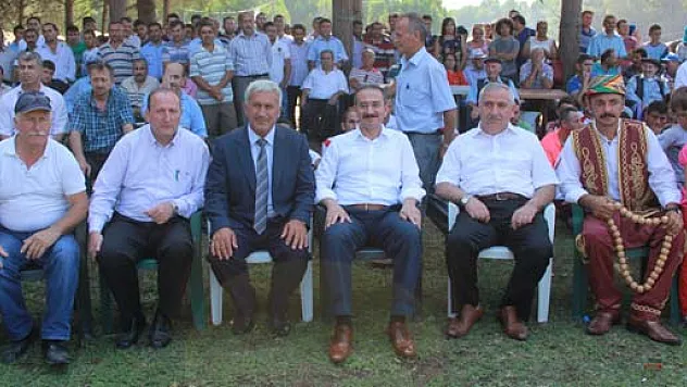 Hürriyet'te Şenlik Vardı