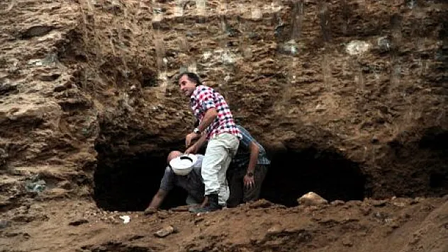 Tarihi Mezar Kalıntıları Bulundu