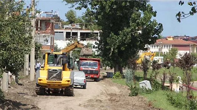 'Değirmenbaşı Caddesi Yenileniyor'