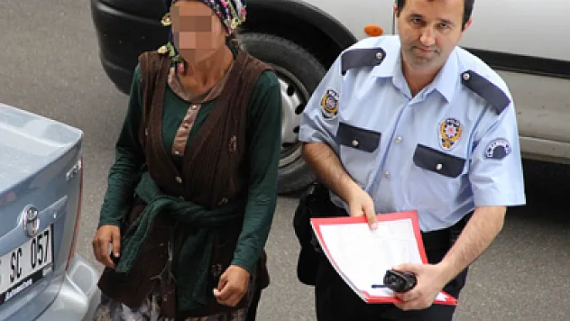 Otelden hırsızlık yapan 2 genç kız yakalandı