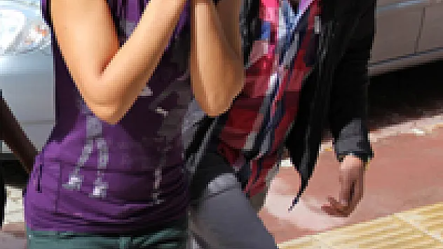 Evden Hırsızılık Zanlısı 2 Genç Kız Yakalandı