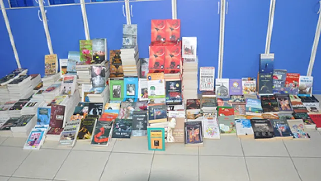 BAFRA'DA 560 ADET BANDROLSÜZ KİTAP ELE GEÇİRİLDİ