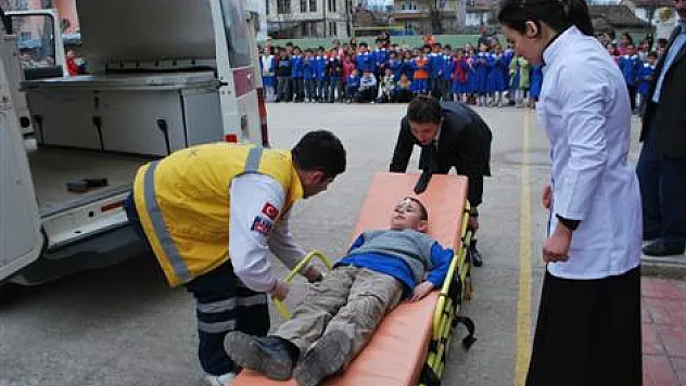 Okulda yangın ve deprem tatbikatı