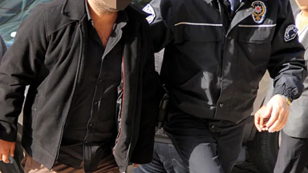 eşini darp ettiği iddia edilen koca gözaltı