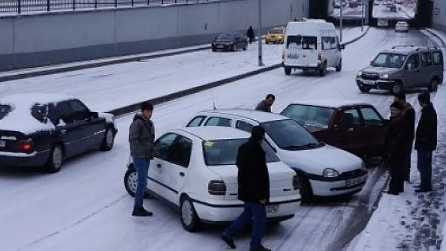 Zincirsizseniz Yandınız 