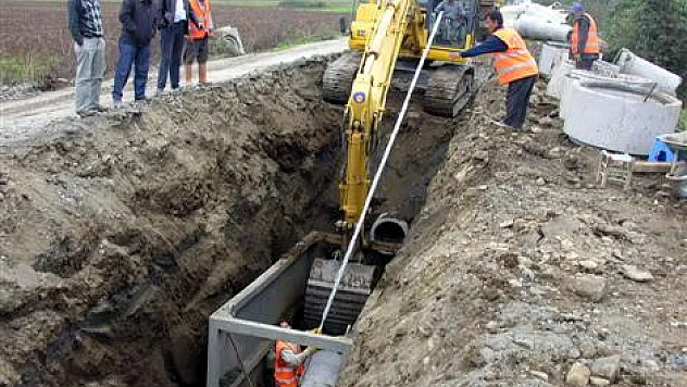 Tekkeköy'ün alt yapı sorunlarına neşter