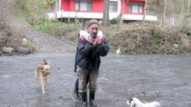 Köprüsüz köyde çağdışı çile