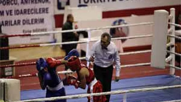 Türkiye Yıldızlar Boks Şampiyonası Samsun' da başladı
