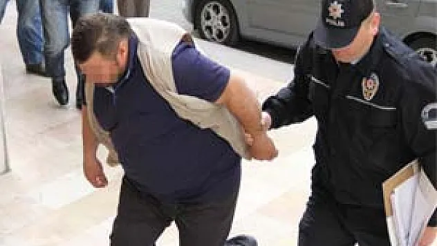 Özge'yi Baba Değil Oğlu Ezmiş