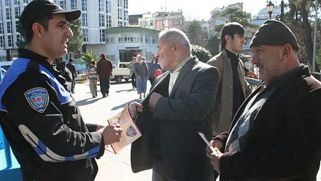 Çarşamba Emniyeti Bilgilendirmeye Devam Ediyor