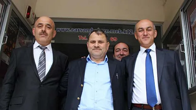 Mustafa Dündar Yeni Başkan