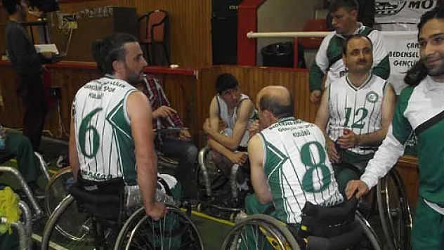 ÇABES bu sefer sevindirdi: 25-24