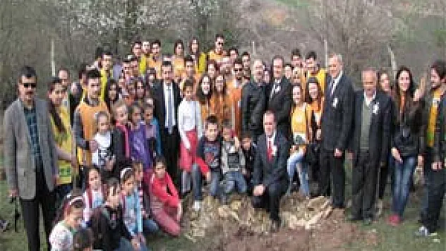 Orman İşletme, Öğrencilerle 200 Çam Fidanı Dikti