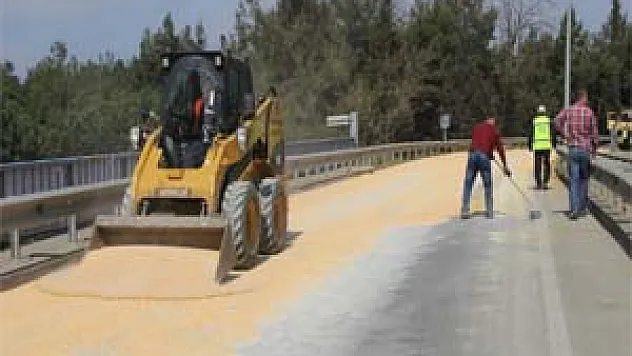 Karayolu Mısır Harmanına Döndü