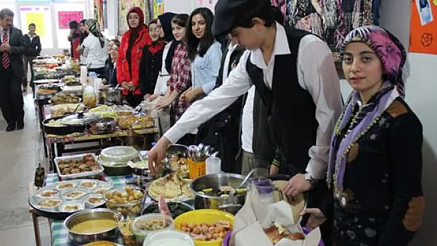 Comenius projesi kapsamında 'Yöresel Yemekler' tanıtıldı