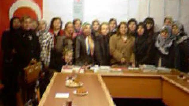 MHP li bayanlardan SP' ye ziyaret