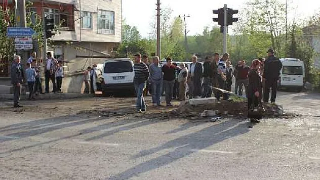 ÇARŞAMBA'DA TRAFİK KAZASI: 1 YARALI