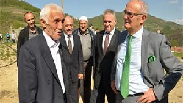 Yılmaz'dan Ayvacık'ta Mahalle Ziyareti