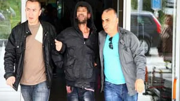 ŞİZOFRENİ HASTASI GENÇ ADLİYEYE SEVK EDİLDİ