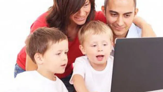 Çocuklar için yerli Twitter adımı