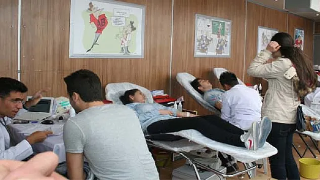 19 günde 1919 ünite kan kampanyası tuttu