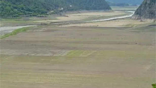 Baraj Seviyesi Düştü, Balık Tutulan Alanlar Tarla Oldu