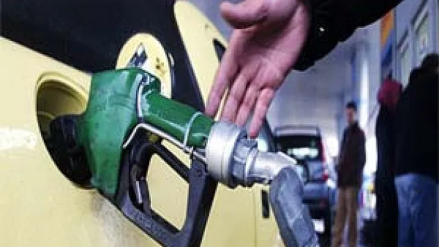 Akaryakıta 2 günde ikinci zam! 5 TL'yi aştı