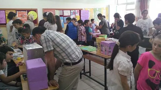 DUMLUPINAR' DA 'YIL SONU SERGİSİ'' VE ''KERMES''