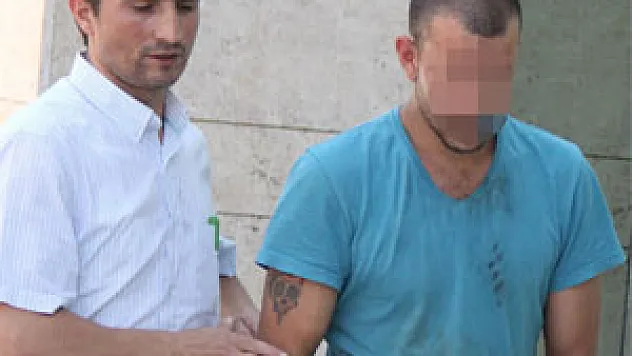 SAKATLAR DERNEĞİNİN MAVİ KAPAKLARINI ÇALAN HIRSIZLAR YAKALANDI