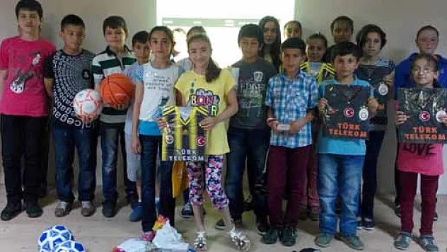 Çarşamba Sakarya Ana fen Dershanesi'nden öğrencilere karne hediyesi...