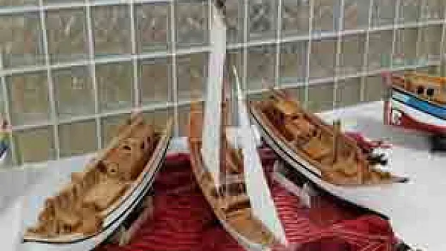 Adliyede Gemi Maketi Sergisi