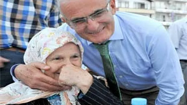 Yılmaz, 'PAYLAŞILDIKÇA GÜZELLEŞİYOR'