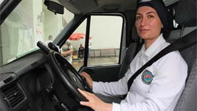 Samsun'un Tek Bayan Ambulans Şoförü