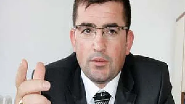 Öztürk gitti, Yılmaz geldi