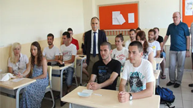 35 Yabancı Öğrenciye Türkçe Eğitimi