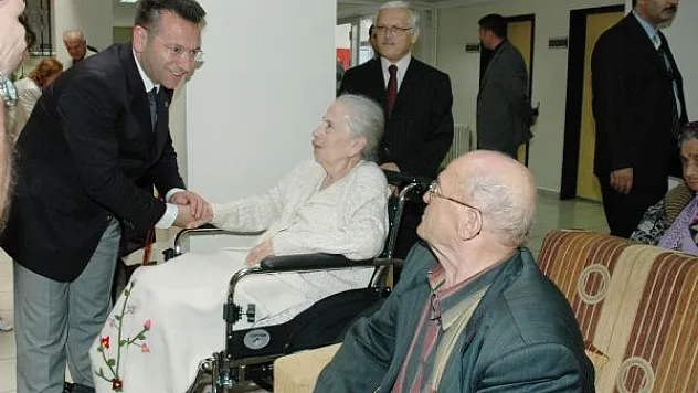 Aksoy'un yaşlılar haftası mesajı