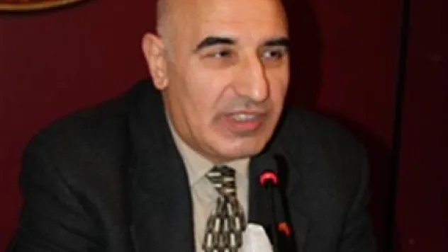 Çakır, Büyükşehir ihalesini sordu