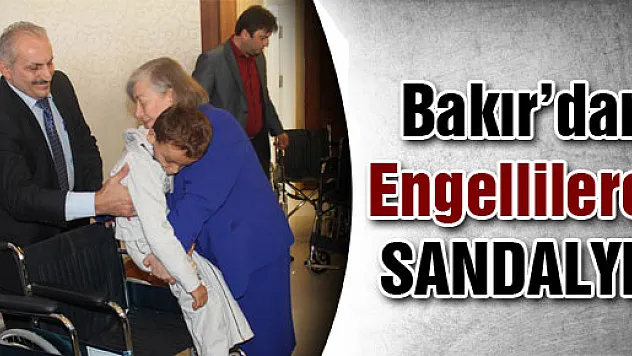 Bakır'dan Engellilere Sandalye