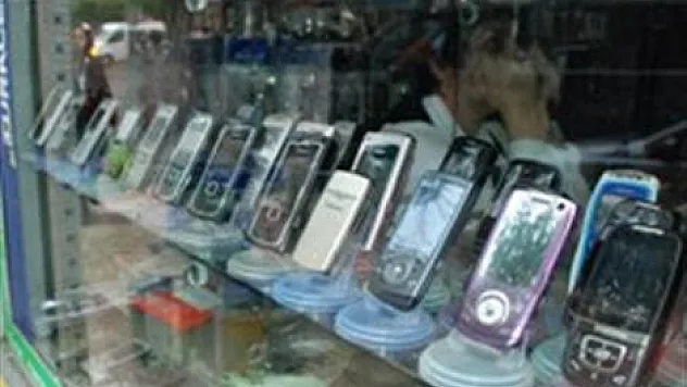 Gümrükte kaçak cep operasyonu