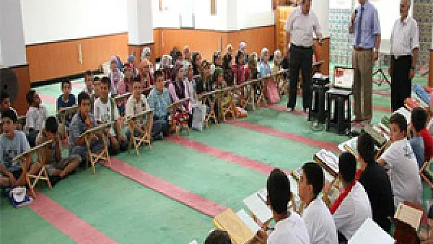 Devlet yurtlarına Osmanlıca ve Kuran dersi