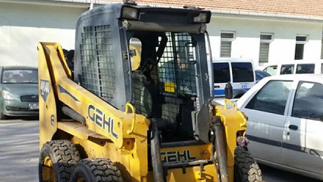 Bartın'da kiralanan iş makinesi Ankara'da satıldı, Eskişehir'de bulundu