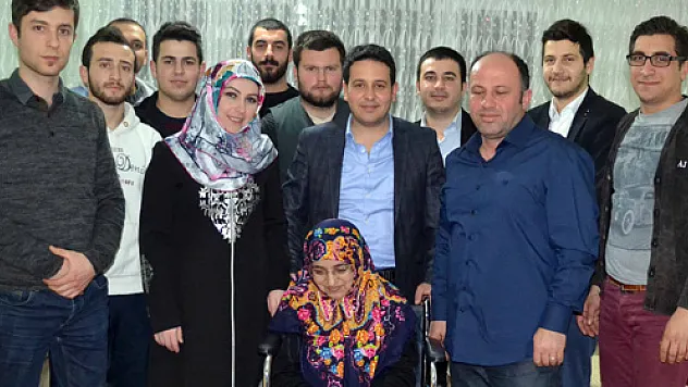 Atakum AK gençlerden örnek ziyaret