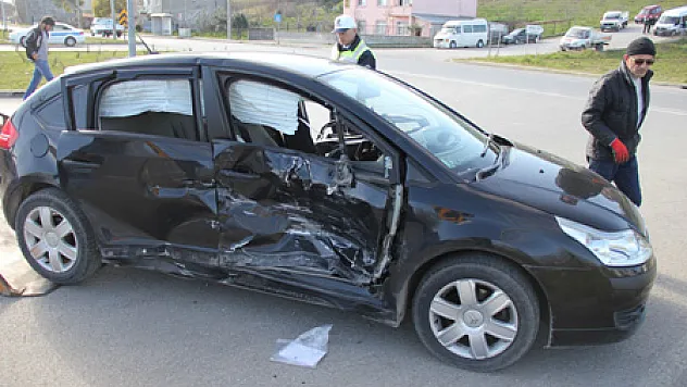 Samsun'da Trafik Kazası: 4 Yaralı