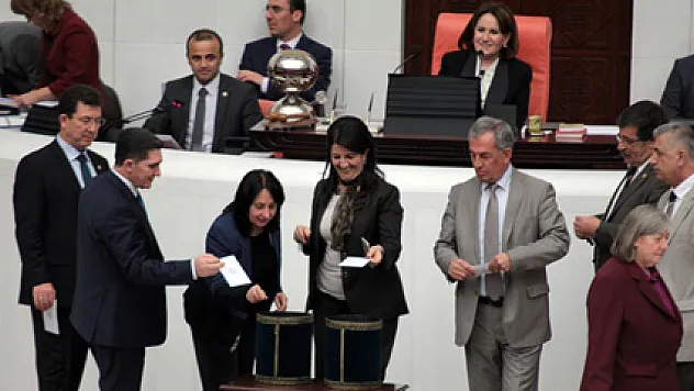 Genel Kurul'da RTÜK'e üye seçimi