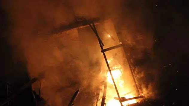 ÇARŞAMBA'DA YANGIN CAN ALDI