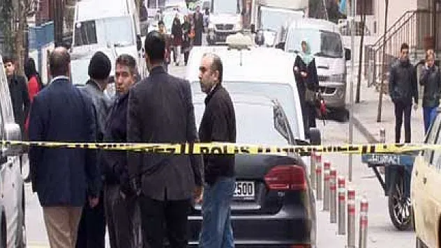 Nişanlısını öldürüp intihar etti