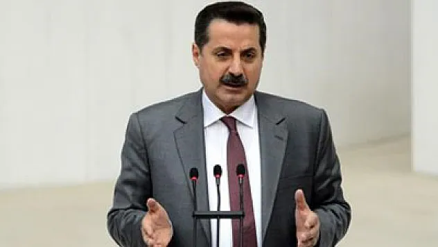 Veda konuşmasında duygusal dakikalar!