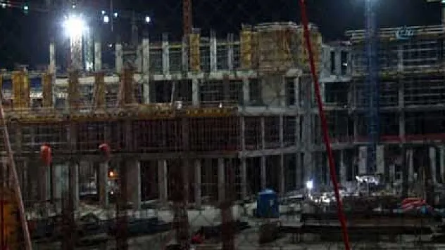 Başkent'te inşaat iskelesi çöktü: 6 yaralı!