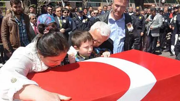 7 yaşındaki Mert'ten polis babasına en acı veda